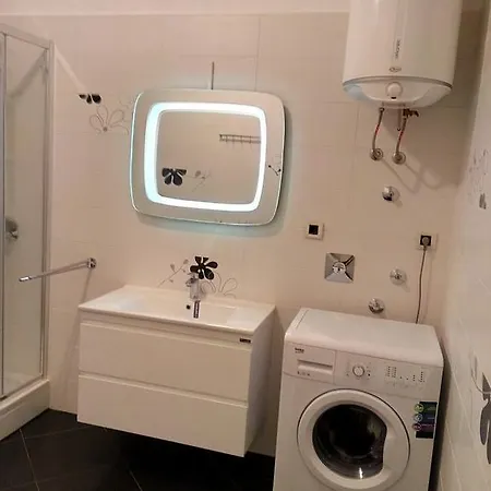 بيت ضيافة Apartment&room ماتولي