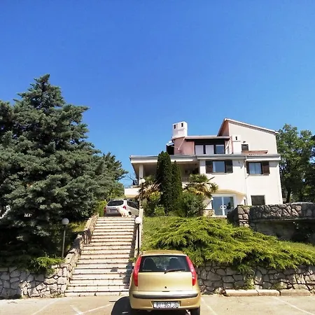 Apartment&room 3* ماتولي