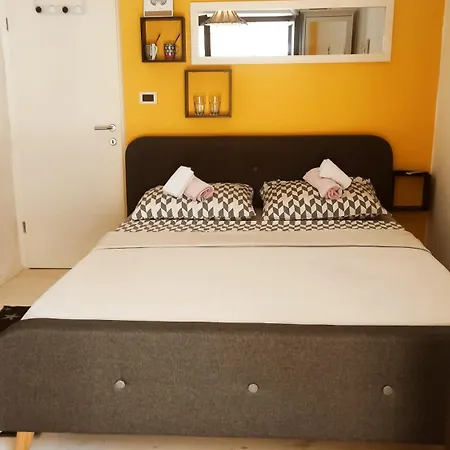 Apartment&room 3*