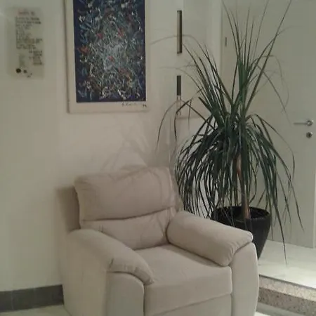 Apartment&room 3*